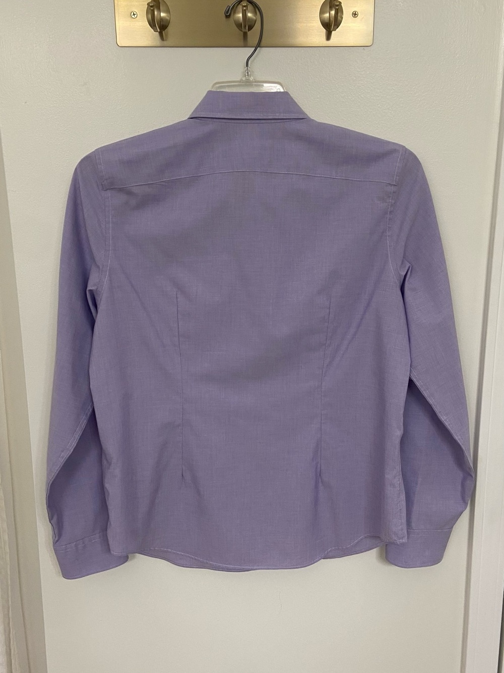 Chaps Women’s Lavender No Iron Button Down Shirt Size Large Classic Fit - Picture 4 of 7